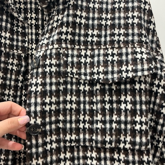 Lili Sidonio | Houndstooth Shirt-Jacket - Picture 4 of 6